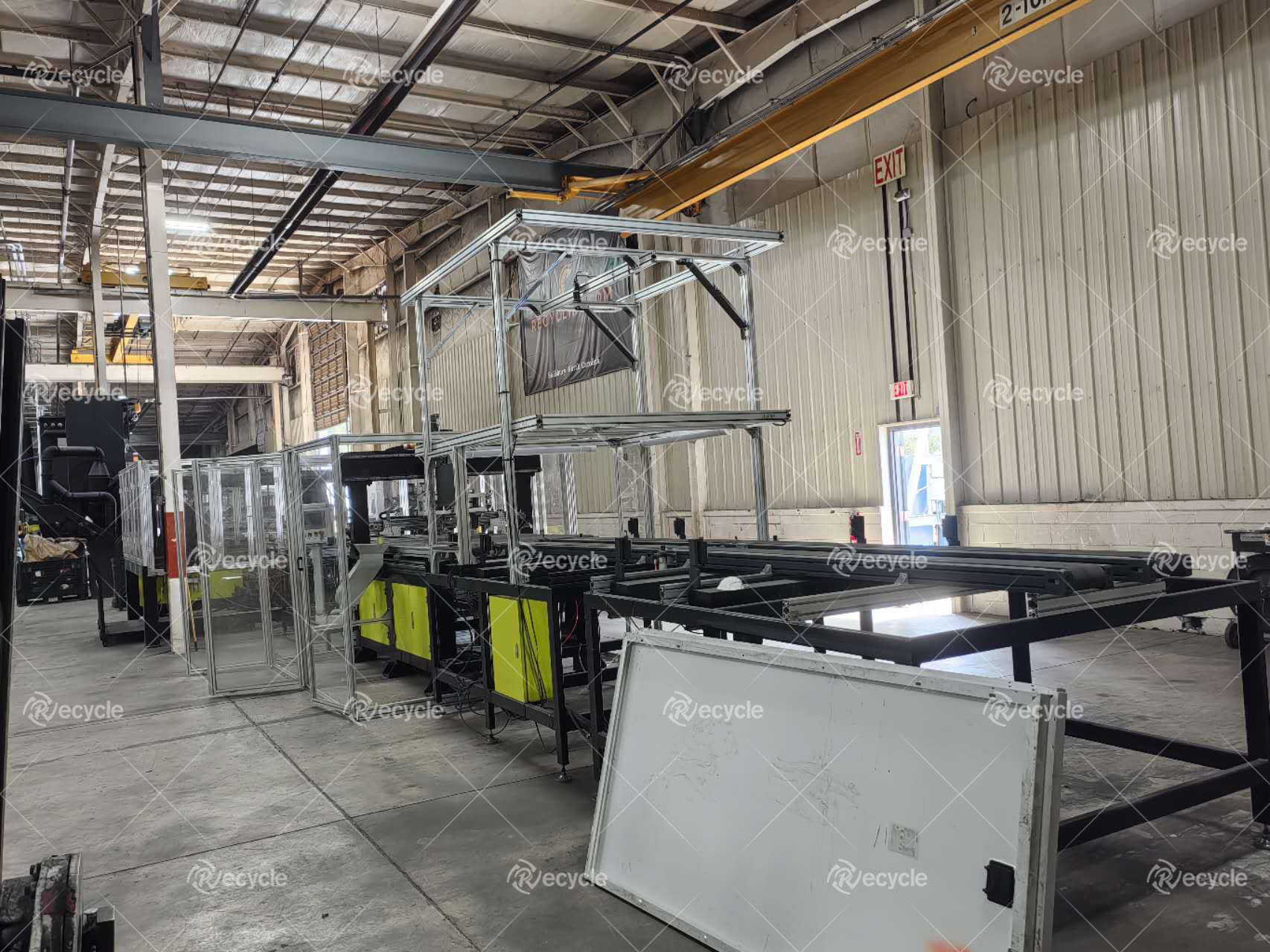 青海西寧光伏板回收處理設(shè)備現(xiàn)場