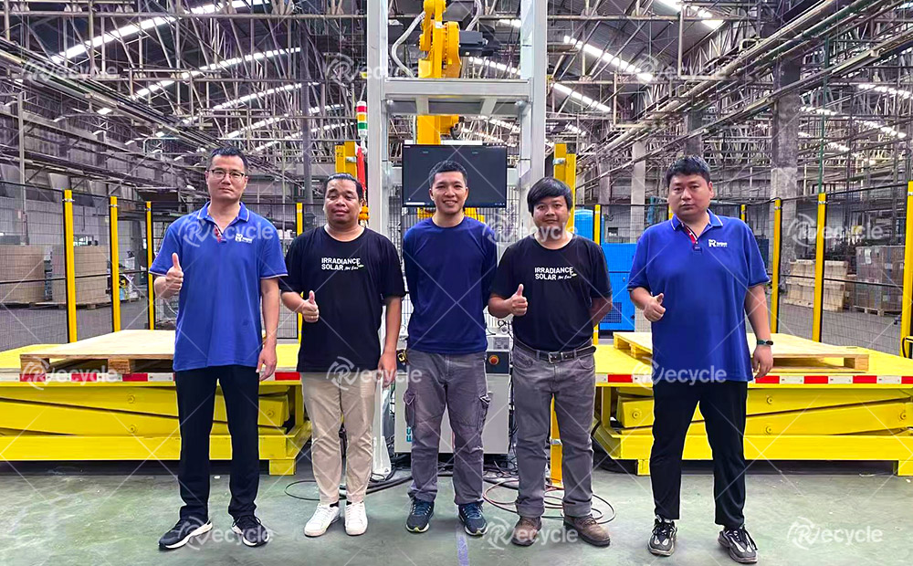 泰國光伏組件回收處理設(shè)備安裝現(xiàn)場