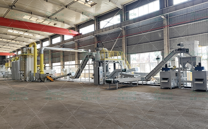 陜西太陽能板組件拆解分離設(shè)備生產(chǎn)線現(xiàn)場